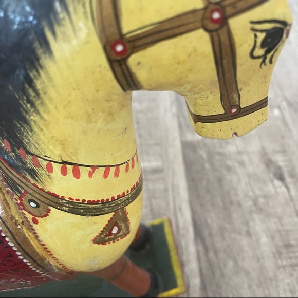 VINTAGE solid wood rocking horse decorative piece hand painted - Picture 4 of 13